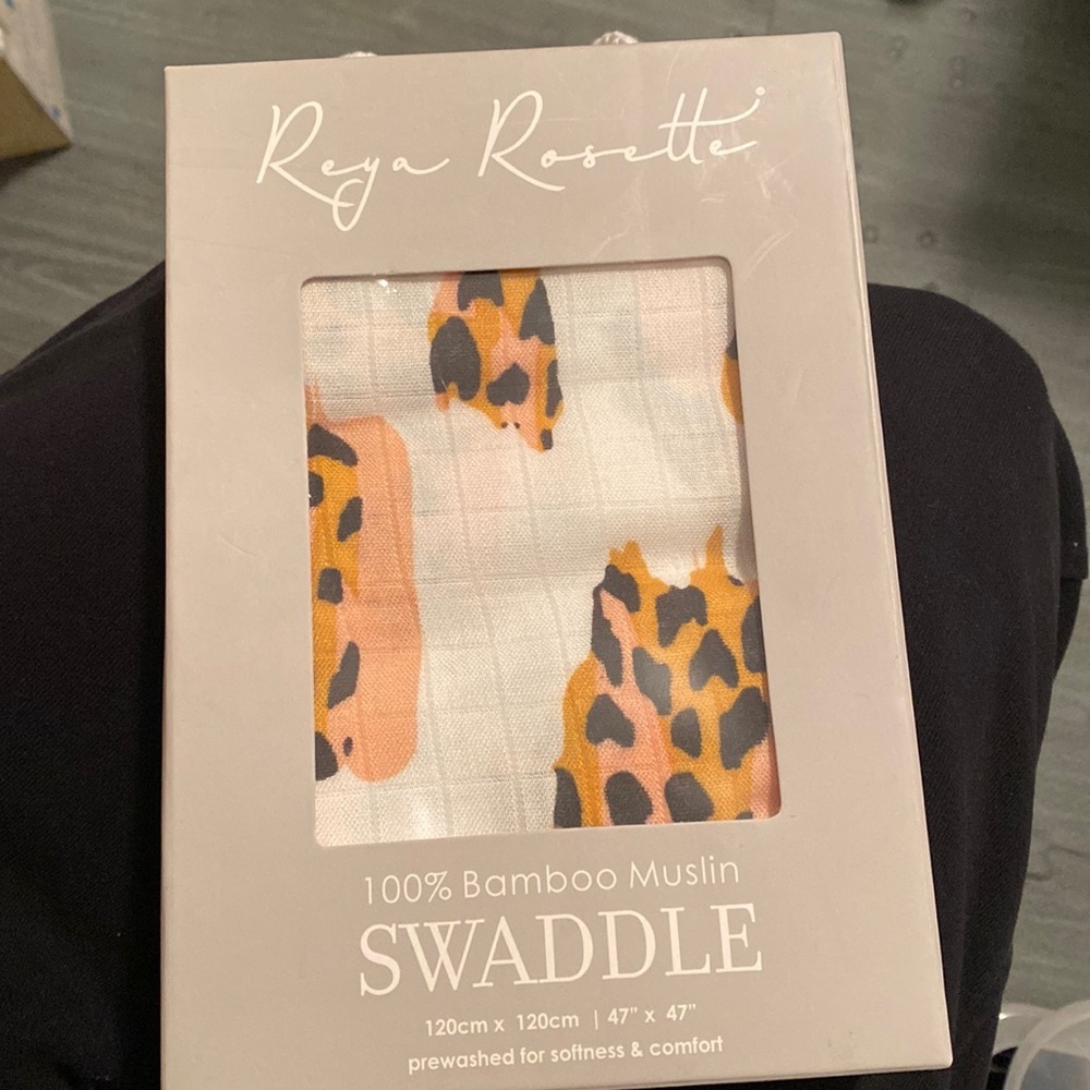 Reya Rosette
 Muslin Swaddles  
 Bamboo Swaddle - Leopard
